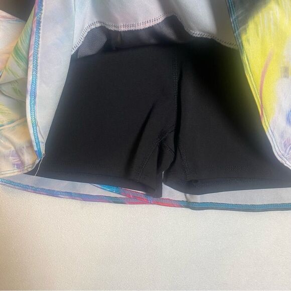 Lucky In Love Multi color Feather Tennis Skort Size Medium - Picture 6 of 8